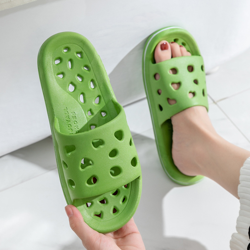 House Slipper Woman Cloud Holl - Home Outdoor Bathroom のレビューと価格