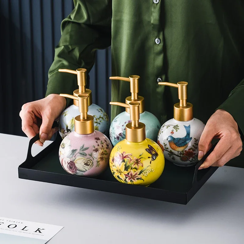 セラミックシャンプーおよびジェルボトルディスペンサー,家庭用 - Zara Home Bathroom のレビューと価格