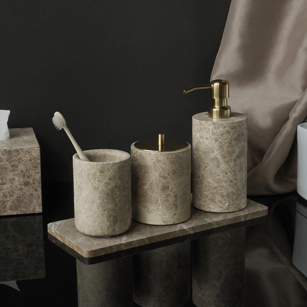 エンペラドールライトナチュラルマーブルバスルームアクセサリー - Zara Home Bathroom のレビューと価格
