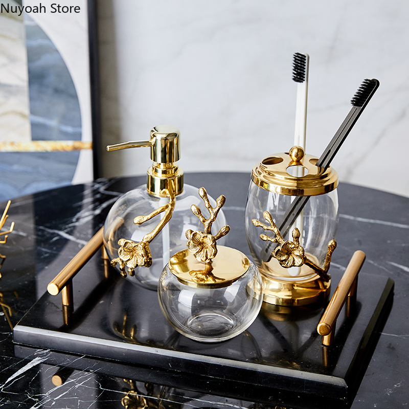 透明なガラスまたはクリスタルの真ちゅう製バスルームアクセサリ - Zara Home Bathroom のレビューと価格